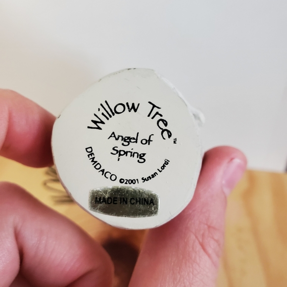 Willowtree Angel of Spring - Picture 9 of 9